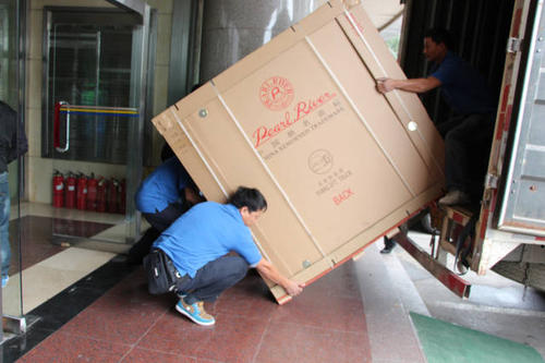 美姑钢琴贵重工艺品无忧运